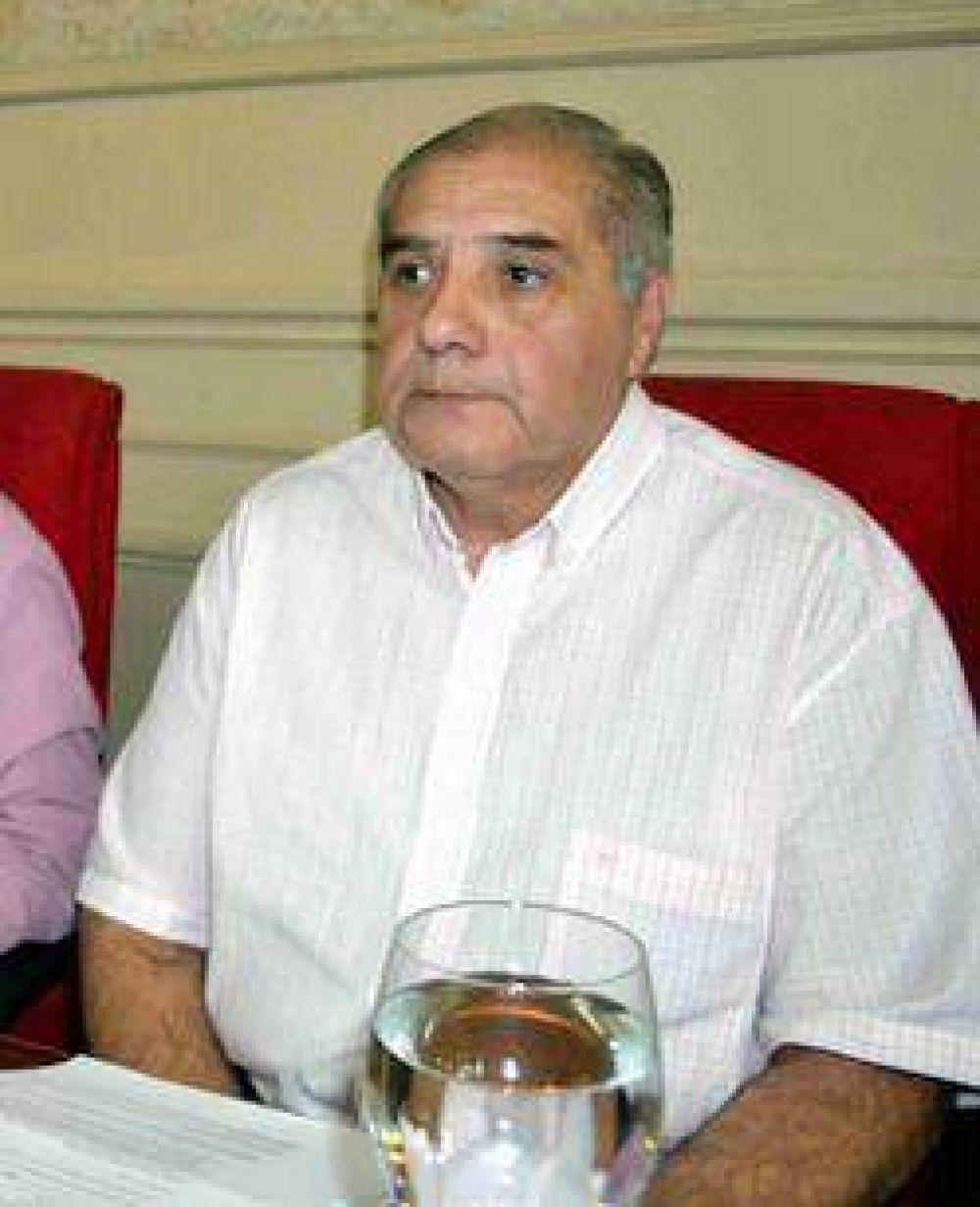 Gozo reclam� que ABSA no cobre los nuevos medidores 