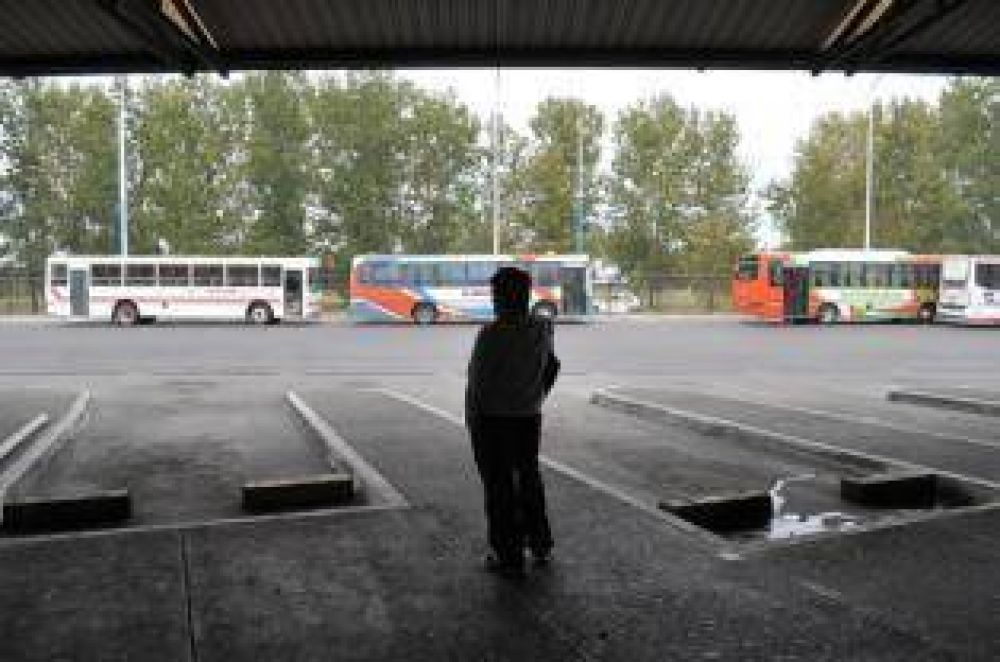 El paro complica cada vez a m�s tucumanos
