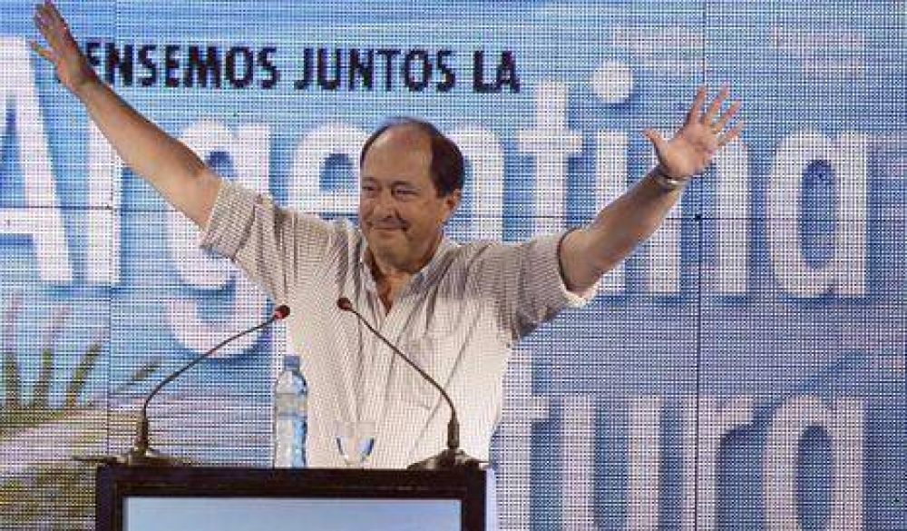 Sanz lanz� su candidatura en Parque Norte