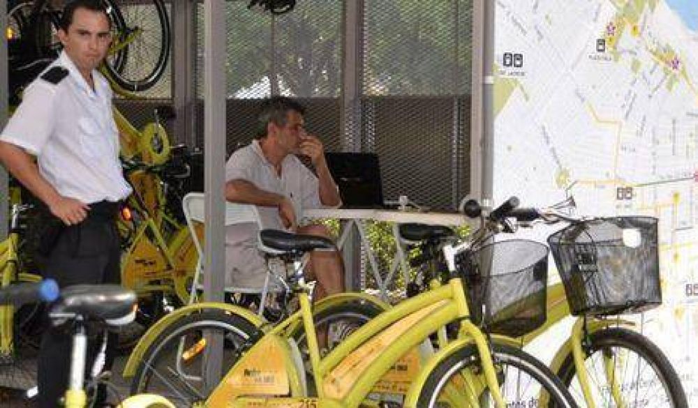 Buscan frenar privatizaci�n de servicio de bicis