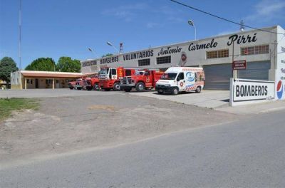 Pagan parte de la deuda con bomberos voluntarios