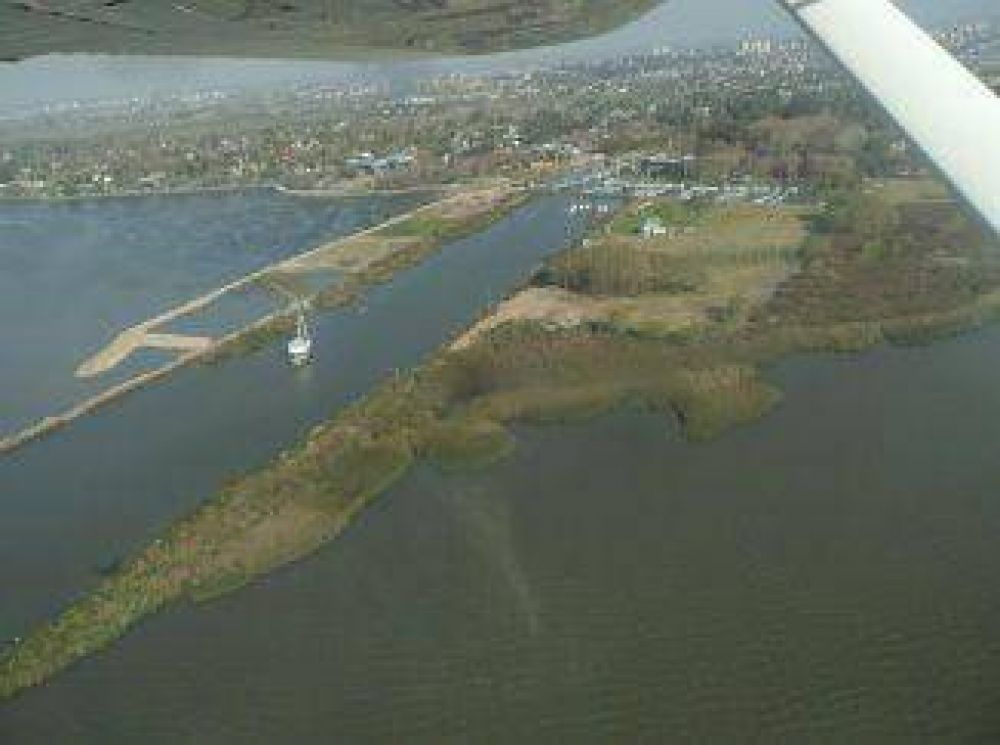 Avanza la extensi�n de la escollera Norte en el Club N�utico de Quilmes