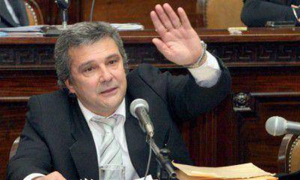 Tragamonedas: Bianchinelli tiene facturas "en el pinche" por $ 5 millones