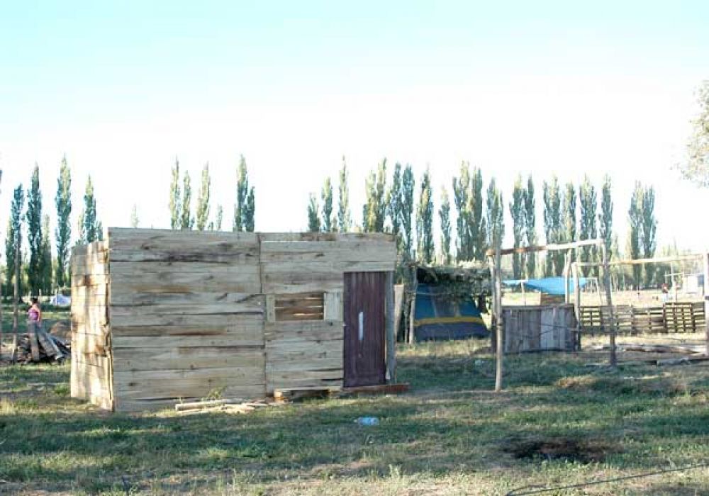 En la toma 2 de Febrero se preparan para conectarse a la red el�ctrica 