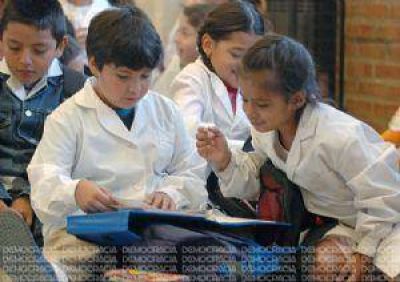 Afirman que es oficial el descenso de la deserci�n escolar en el distrito de Jun�n