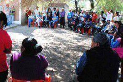 Rozas: �Han logrado que los pobres sean cada d�a m�s pobres�