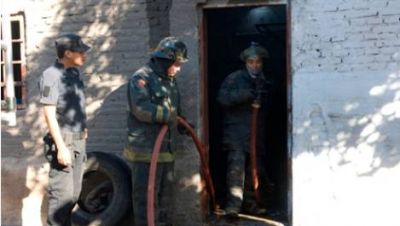 En pleno centro se quem� una carpinter�a