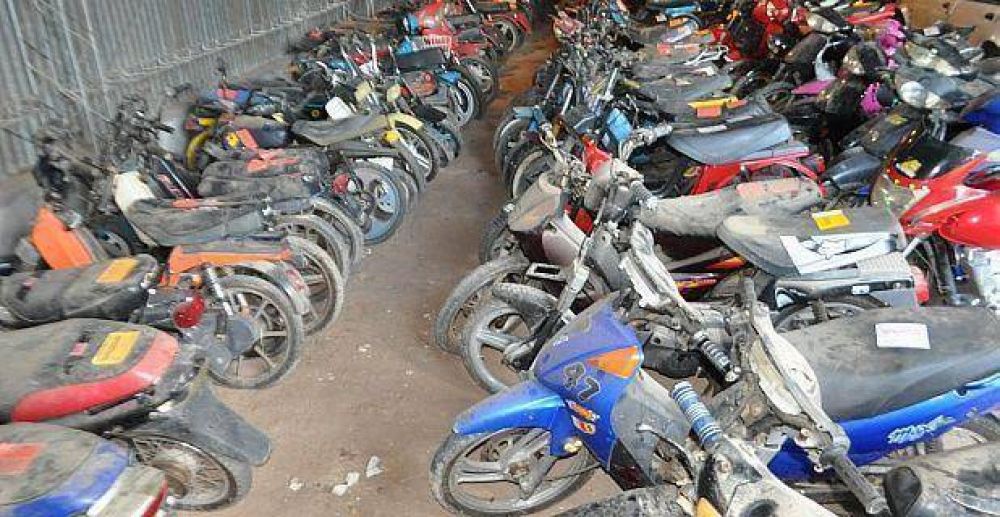 Retienen 49 motos y 3 autos