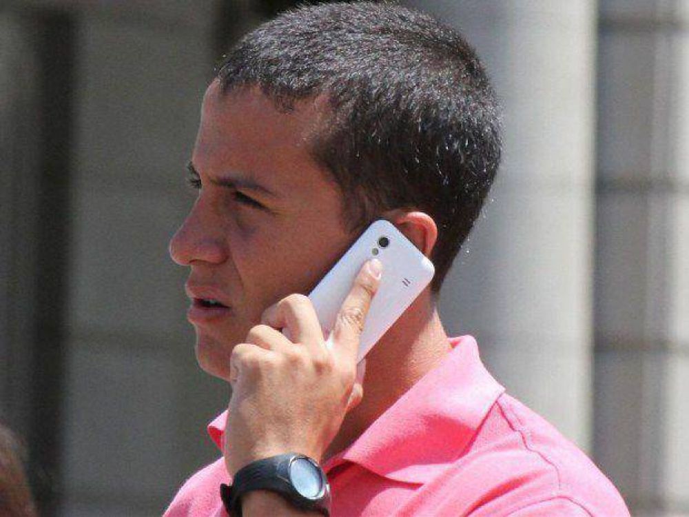Se suman las quejas por el mal servicio de telefon�a celular