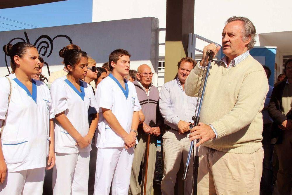 San Miguel - En Ciudad Santa Mar�a, Joaqu�n De la Torre inaugur� el Centro de Salud "Marta Antoniazzi"