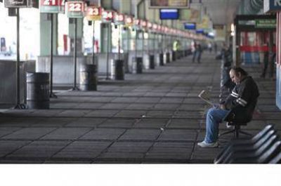 No hay acuerdo y sigue la huelga de micros de larga distancia