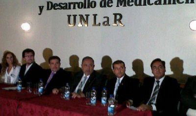 Inauguran f�brica de medicamentos de la UNLaR