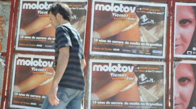 Quieren prohibir la publicidad sexista en la v�a p�blica