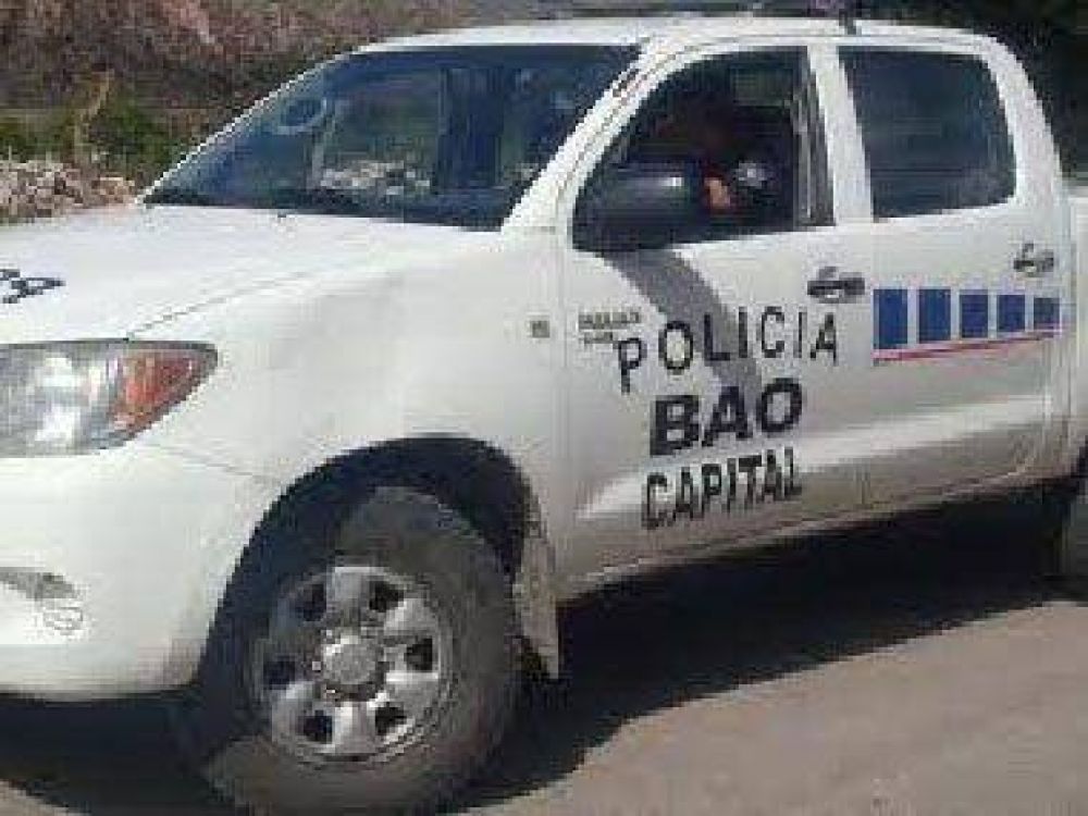 Robaron m�s de $2.000 a punta de pistola en un comercio barrial