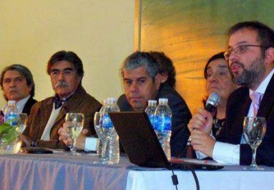 Se concret� lanzamiento de la especializaci�n en pol�ticas de ni�ez, adolescencia y familia