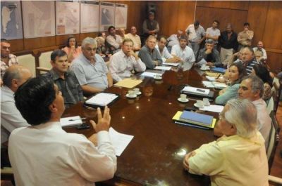 Provincia da a conocer mecanismos de asistencia para la cadena productiva bovina y algodonera