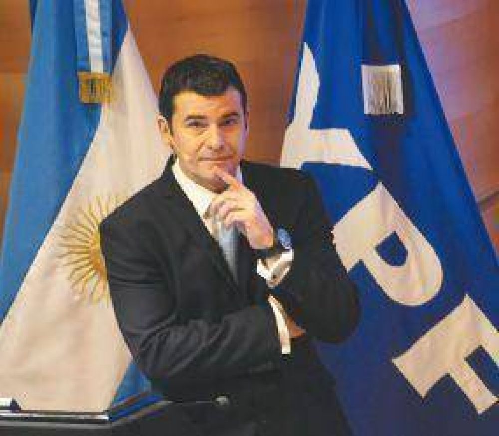 YPF asumi� el control pleno de Metrogas