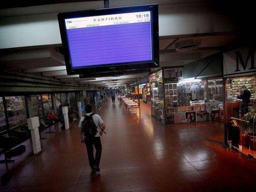 Los choferes de larga distancia levantaron el paro despu�s de 5 d�as