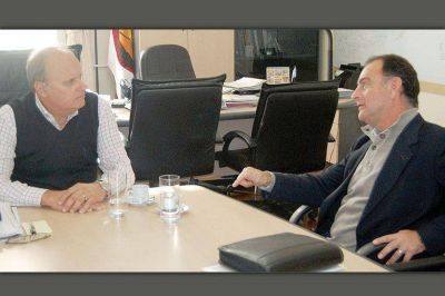 Di Pierro analiz� con Zudaire la actividad agr�colo ganadera de la zona