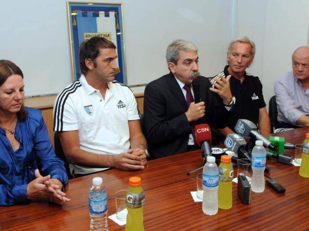 Hockey: Presentaron a los nuevos DT