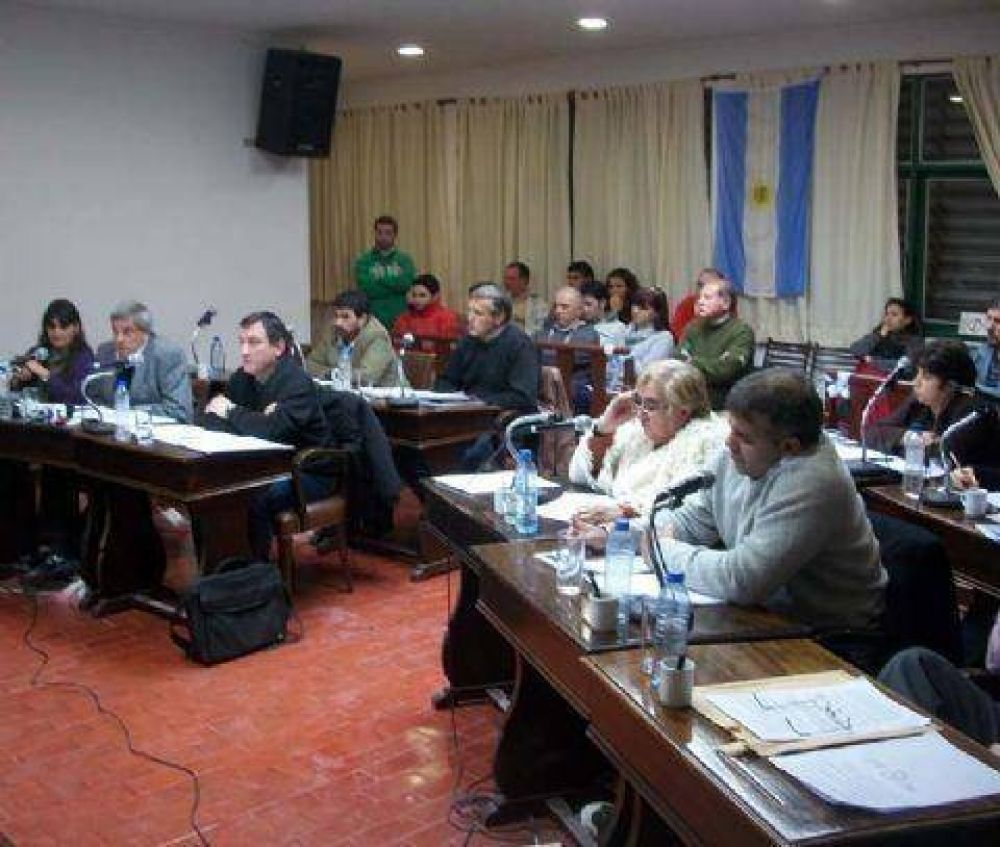 La toma de posesi�n de terrenos por parte del municipio volver� a ser tema de debate en el Concejo
