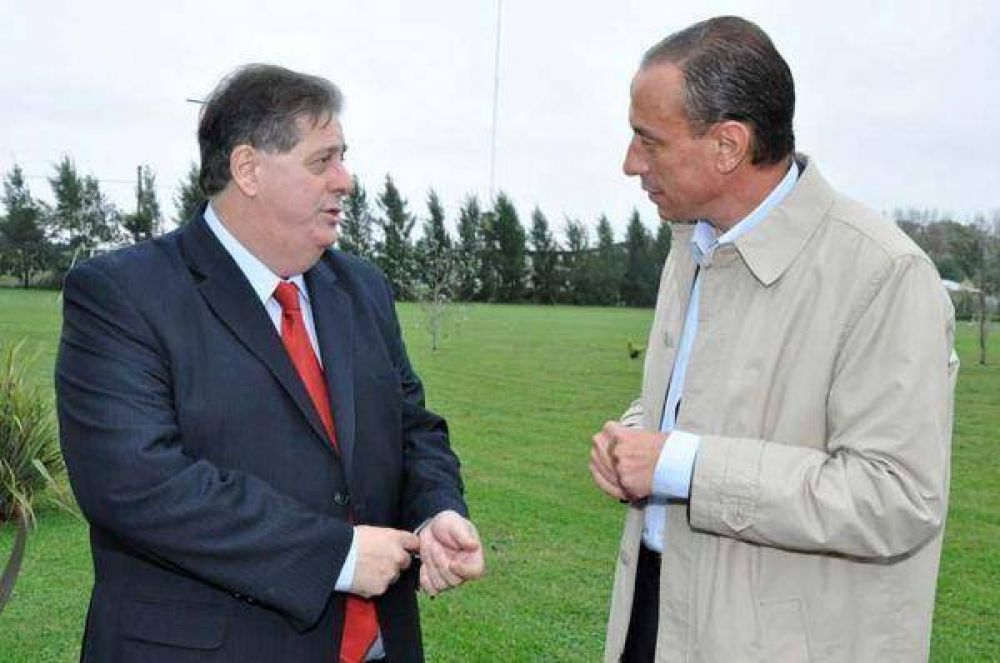 El ministro Collia destac� las pol�ticas sanitarias del municipio