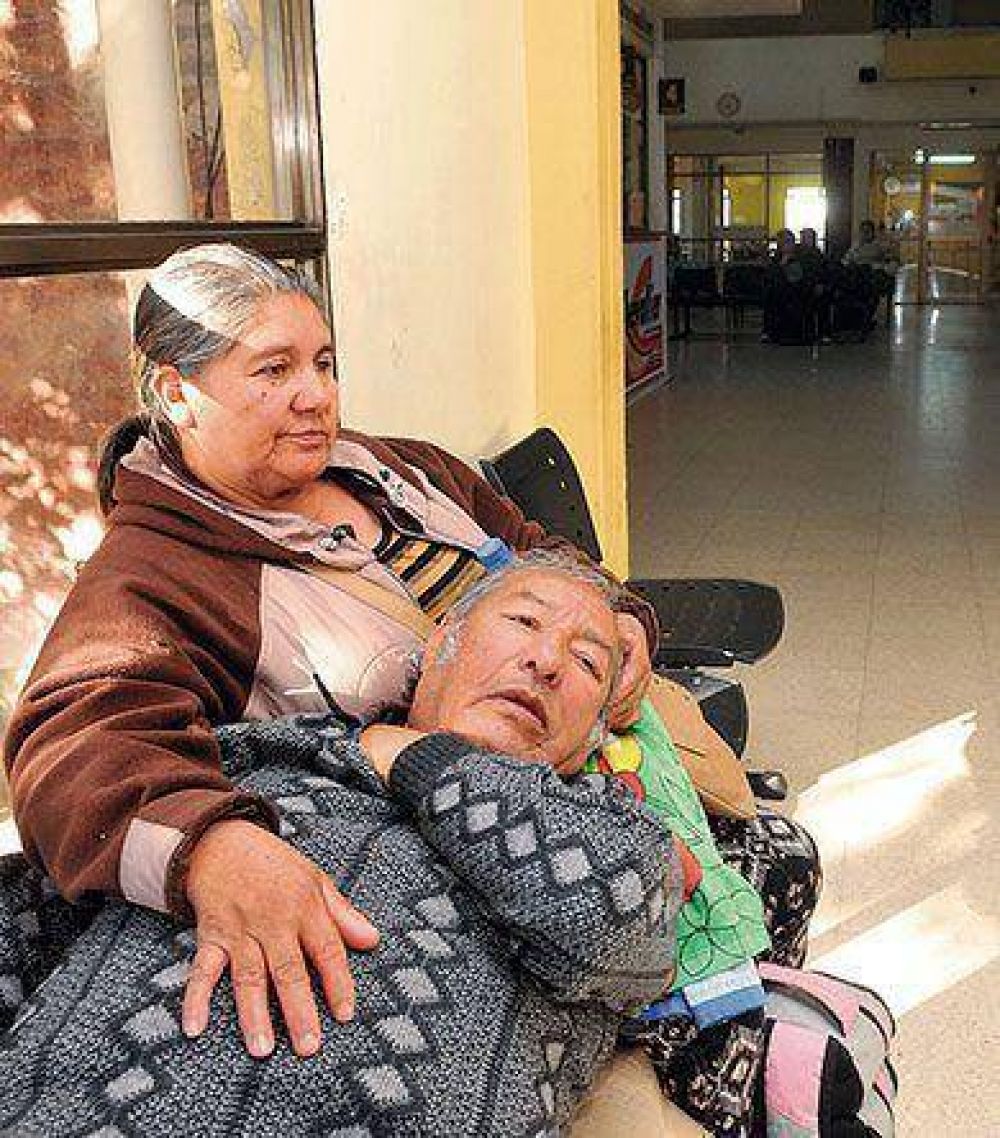 Adela y Luis, v�ctimas del paro de colectivos