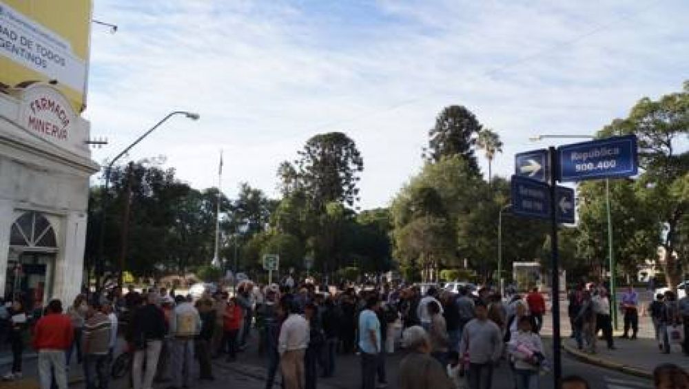 Otra vez problemas con el stop debit de los empleados p�blicos