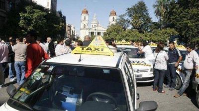 Tras protesta de taxistas, anuncian medidas contra la inseguridad