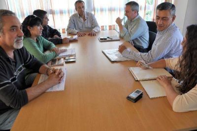 ATEN pide construcci�n y refacci�n de 90 escuelas
