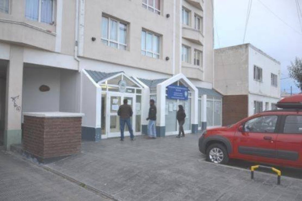 �Mucha gente se acerca a consultar por qu� no llega su DNI o a retirarlo�