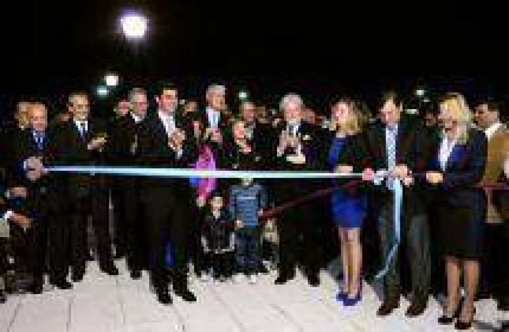 El Gobernador Urtubey y el Intendente Isa inauguraron Ferinoa