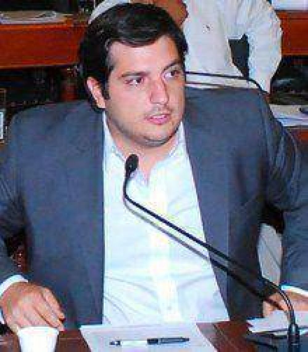 Eduardo Romero dej� la secretar�a de Relaciones Institucionales