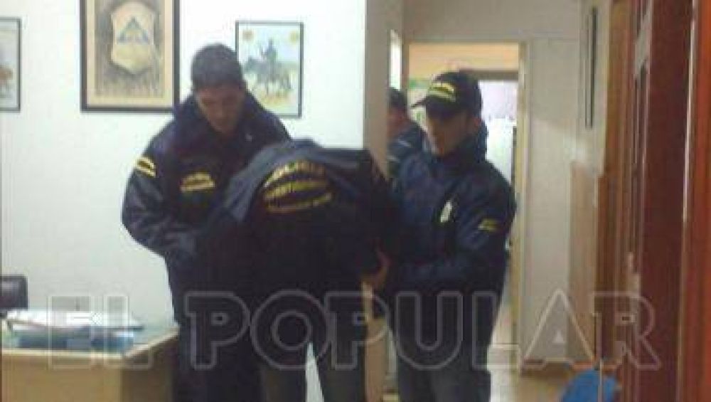 Detuvieron a dos personas por el robo al Municipio