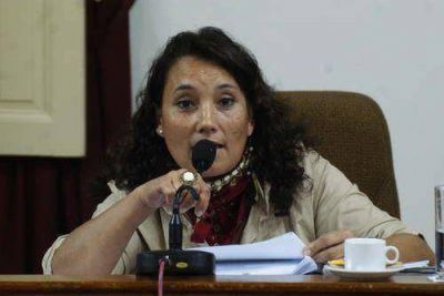 "Para los nacimientos o las defunciones los cacharienses tenemos que viajar a Azul"