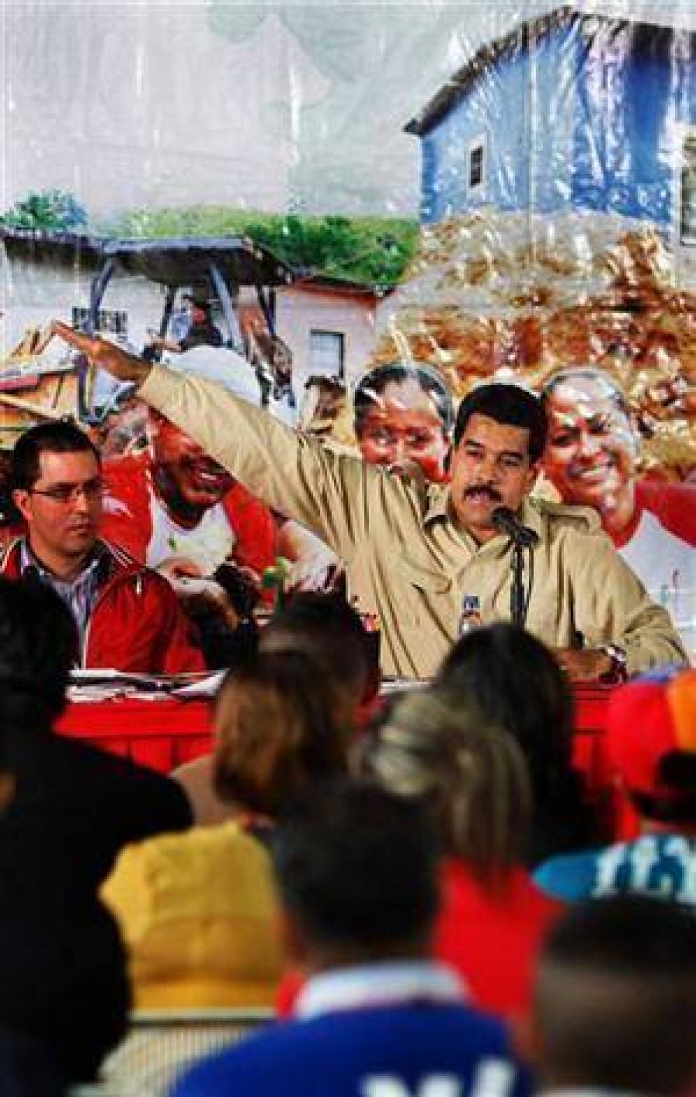 Con una gira, Maduro busca m�s apoyo de la regi�n