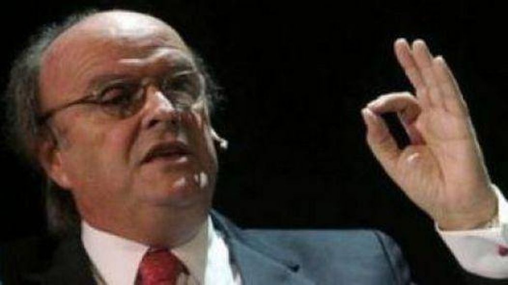 De Mendiguren: "No va m�s la econom�a del parche, hay que replantear el modelo"