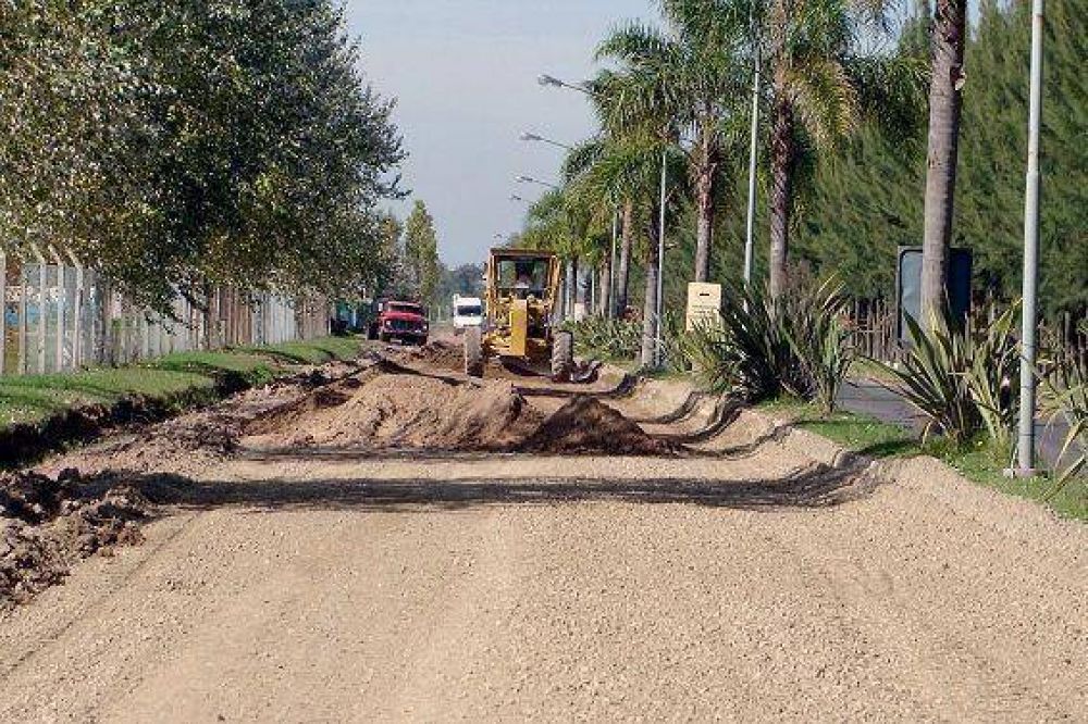 Siguen las obras de pavimentaci�n para Benav�dez y Dique Luj�n