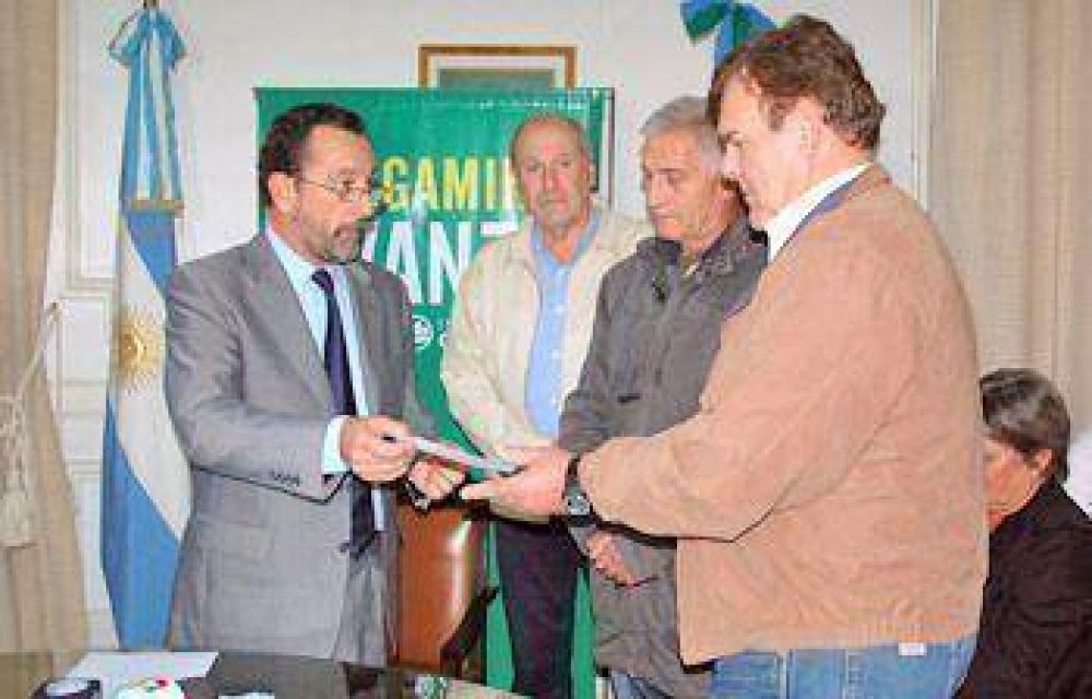 El Municipio entreg� subsidios a varias instituciones intermedias