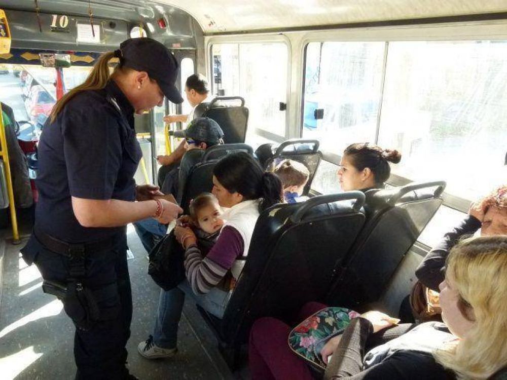 Se realizaron ayer operativos policiales sobre micros de lneas urbanas e interurbanas