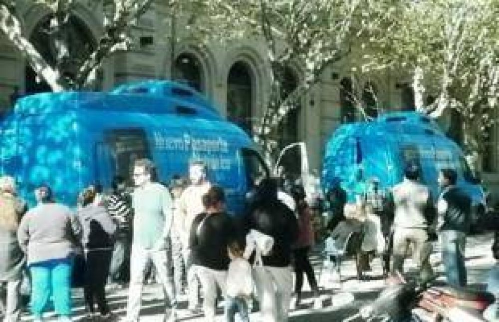 DNI M�vil: 2.544 documentos y 200 pasaportes en una semana