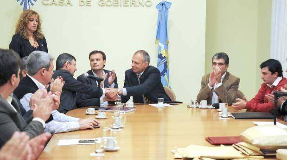 Buzzi: �no vamos a aceptar ning�n tipo de presi�n de empresas constructoras�