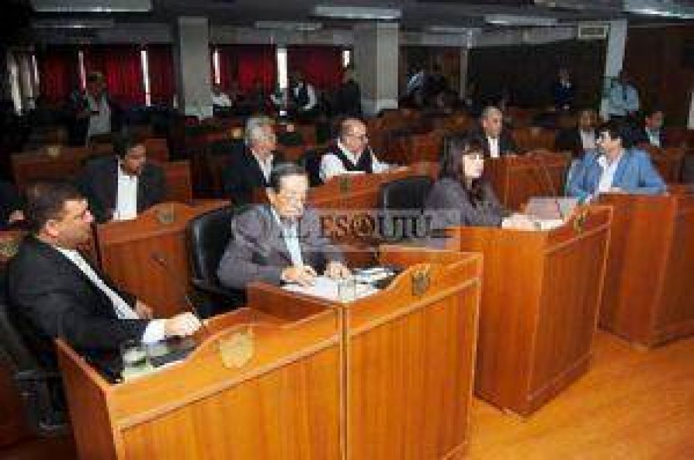 El Senado avanza en su intenci�n de interpelar al ministro Gordillo