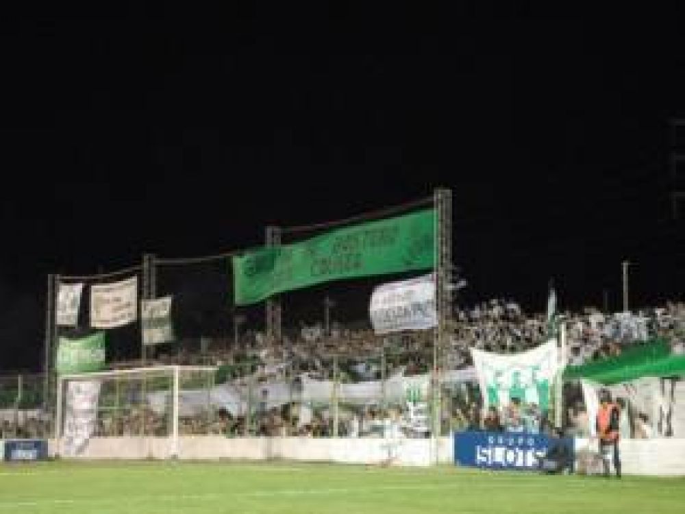 Siguen detenidos seis hinchas de Estudiantes