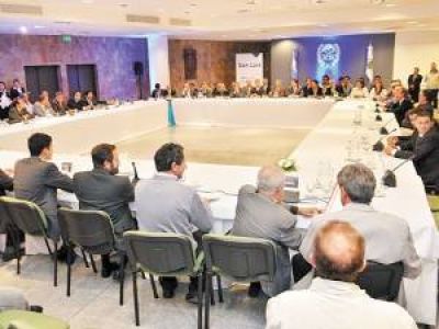 Elecciones 2013: en la oposici�n recibieron bien la convocatoria