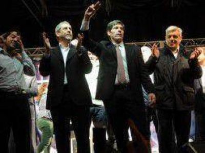 Avellaneda: Abal Medina encabez� acto en el 94 aniversario del nacimiento de Evita Per�n