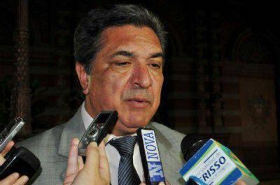 Slezack: "El gobernador se comprometi� en hacer las inversiones necesarias para paliar la situaci�n"
