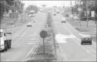 Vialidad Nacional inici� las obras de la autov�a RN 12 en Puerto Iguaz�
