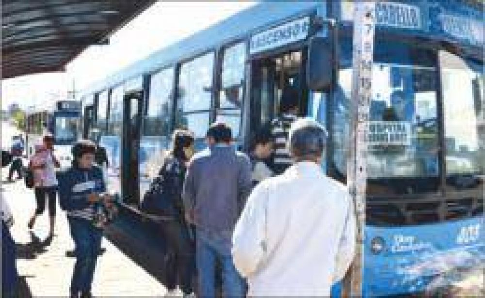 Usuarios de El Porvenir II afirman que los colectivos �quedan por el camino�