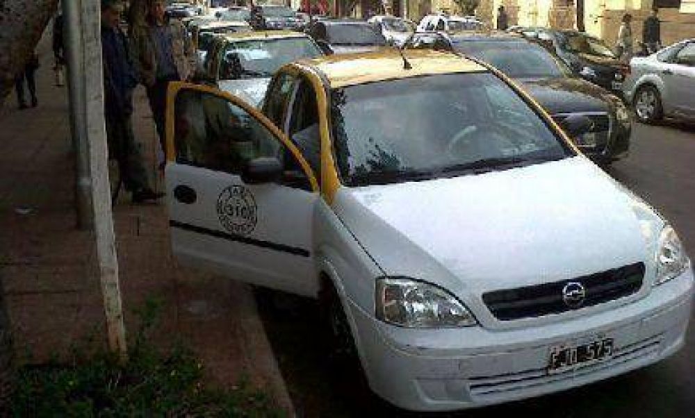 Esta semana se define el aumento de tarifas de taxis  